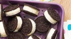 2-Ingredient Ice Cream Sandwiches