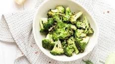 Air Fryer Broccoli Parmesan
