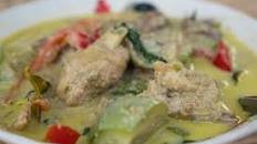 Authentic Thai Green Curry Recipe (แกงเขียวหวาน) - Best Taste!