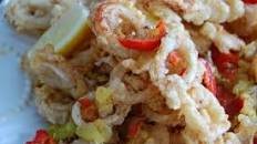 Calamari Fritti with Pepper Sauce