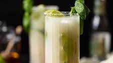 Coconut Mojito Mocktail with Green Tea
