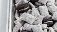 Cookies and Cream Puppy Chow