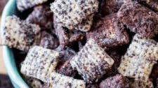 Cookies 'n Cream Puppy Chow