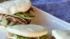 Crispy Chicken Bao Buns