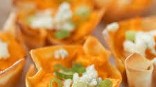 Easy Buffalo Chicken Wonton Cups Recipe