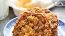 Easy Oatmeal Cookies with Ginger and Molasses