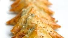 Easy Spanakopita Triangles