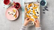 Frozen yogurt bark alla frutta