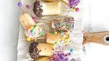 Frozen Yogurt Dipped Bananas