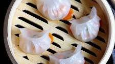 Har gow: crystal shrimp dumplings (虾饺)