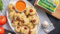 Hot Dog Garlic Knots with Spicy Tomato Oil