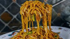 Lo Mein: How to Cook It The Right Way!