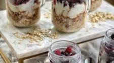 Mixed Berry Overnight Oat and Yogurt Parfait