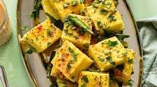 Moong Dal Dhokla (with Garlic)