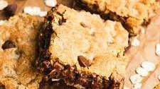 Oatmeal Chocolate Chip Cookie Bars