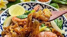 Pad See Ew Shrimp Recipe (Thai Fried Noodles)