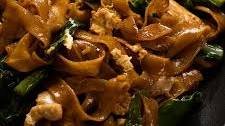 Pad See Ew - Thai Stir Fried Noodles