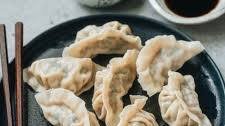 Pork and Chive Dumplings (猪肉韭菜水饺)
