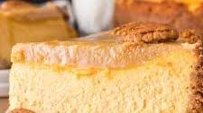 Pumpkin Pecan Cheesecake with Praline Topping
