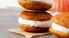 Small Batch Pumpkin Spice Whoopie Pies