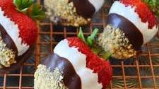 S'mores Dipped Strawberries