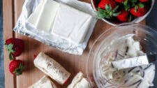 Strawberry Cream Cheese Roll Ups