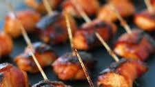 Sweet and Spicy Sriracha Bacon Chicken Bites