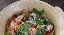 Thai glass noodle salad (yum woon sen)￼