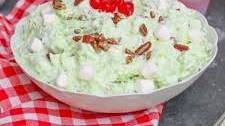 Watergate Salad Recipe– A Retro Classic Everyone Loves