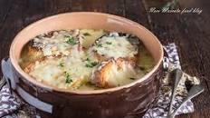 Zuppa di cipolle francese (la soupe à l'oignon)